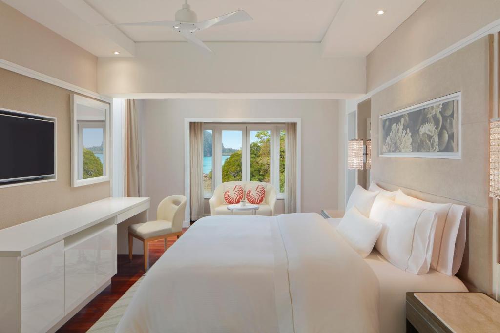 2 Bedroom Suite ocean view