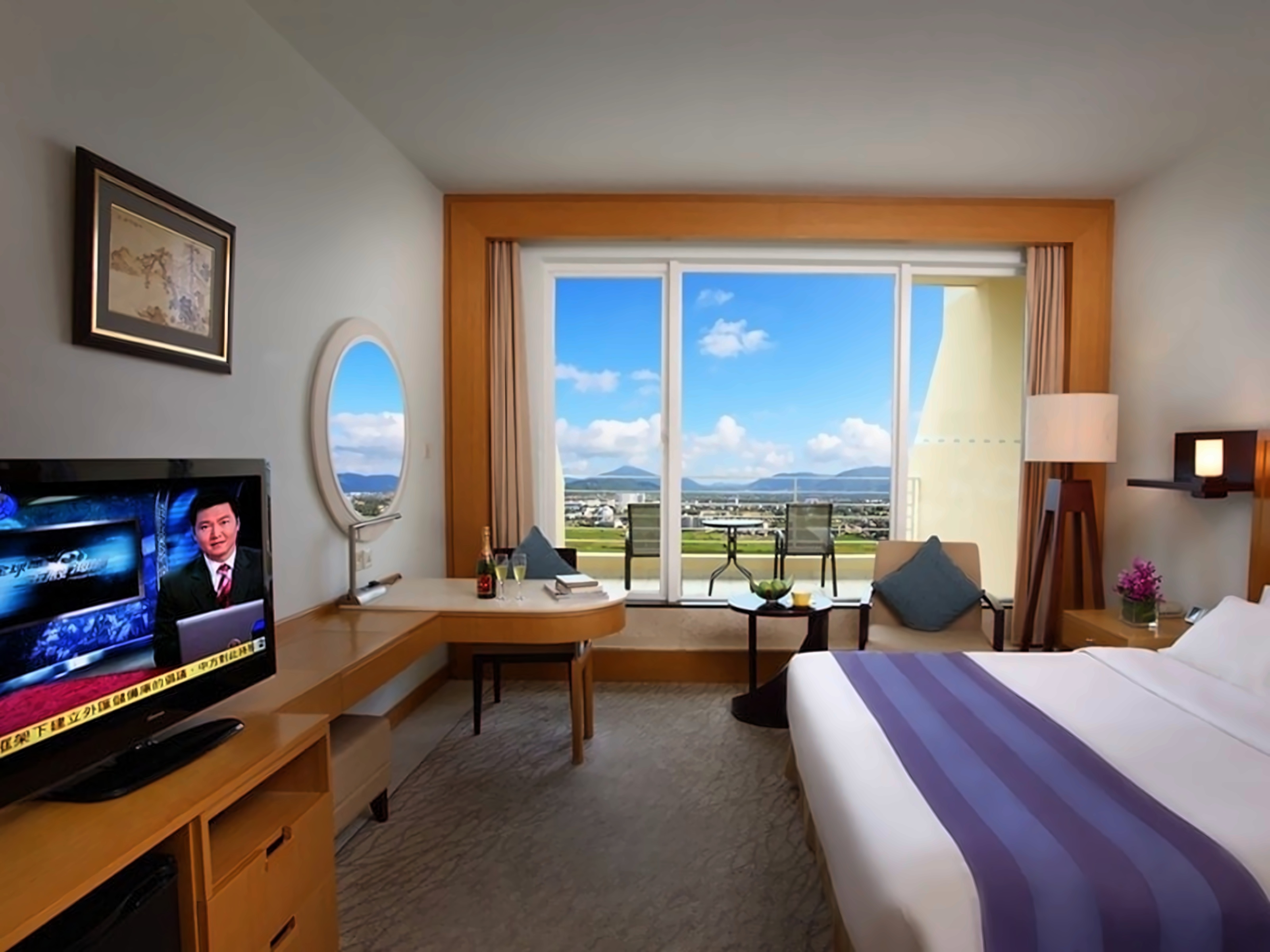 Deluxe Mountain View Room