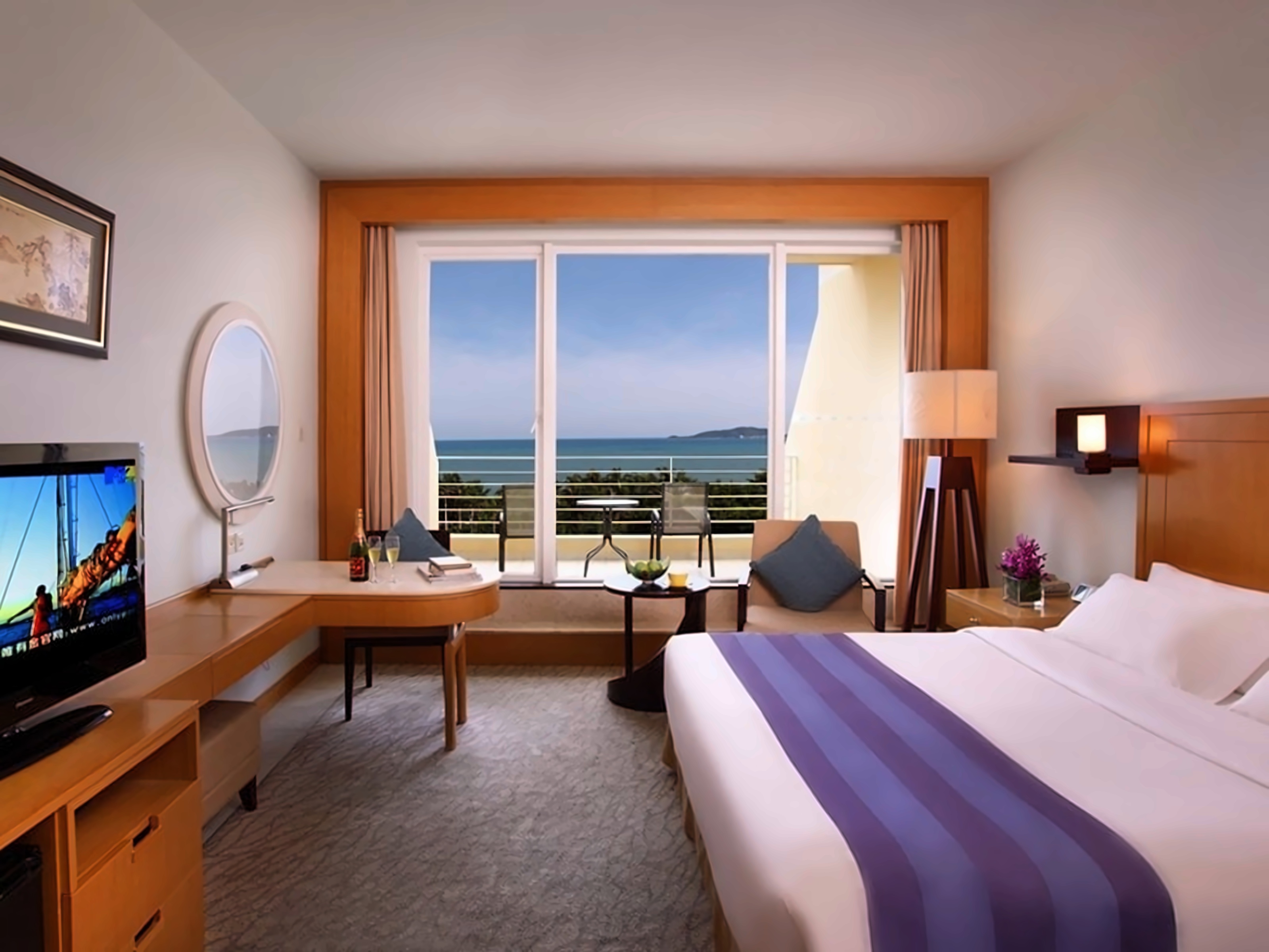 180 Degree Deluxe Sea View Room