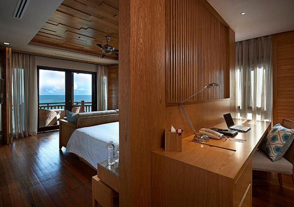 Premier suite on water